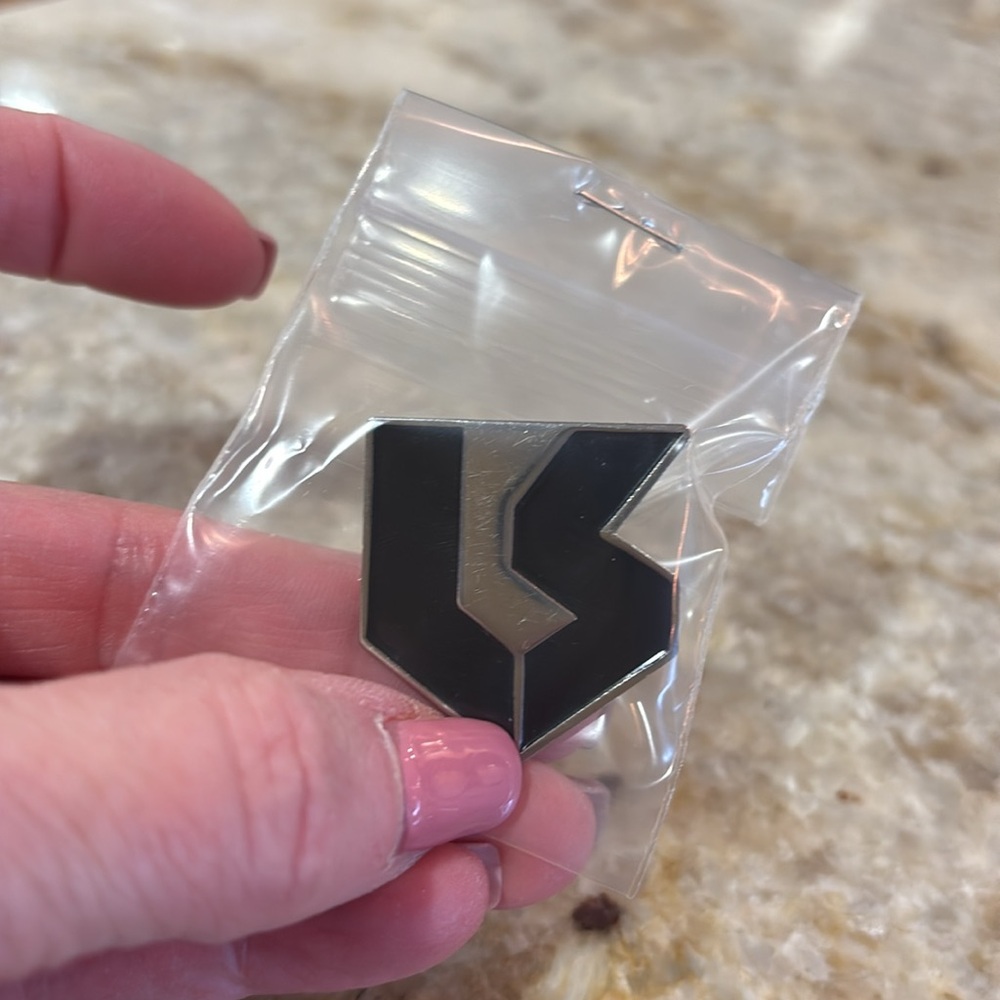 Louden Swain Pin - Picture 3 of 3